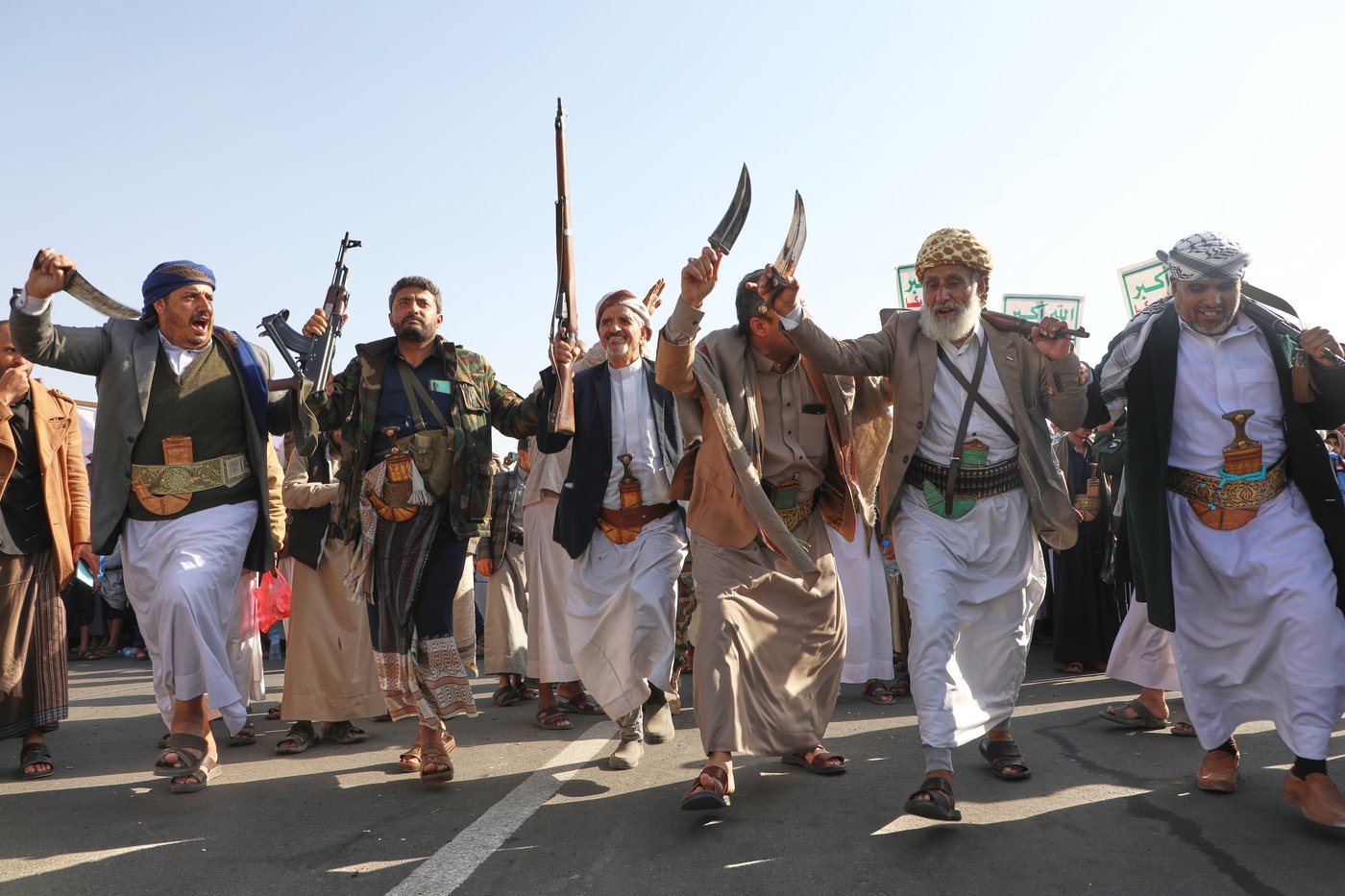 Yemen's Houthi rebels detain 20 UN employees and confiscate equipment | iNFOnews.ca Yemen's Houthi rebels detain 20 UN employees and confiscate equipment | iNFOnews.ca
