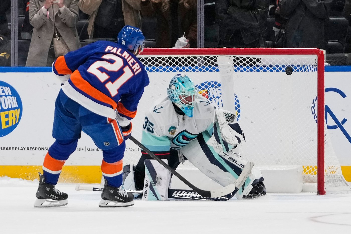 Horvat, Palmieri score in shootout to back Rittich in Islanders' 1-0 victory over Kraken | iNFOnews.ca