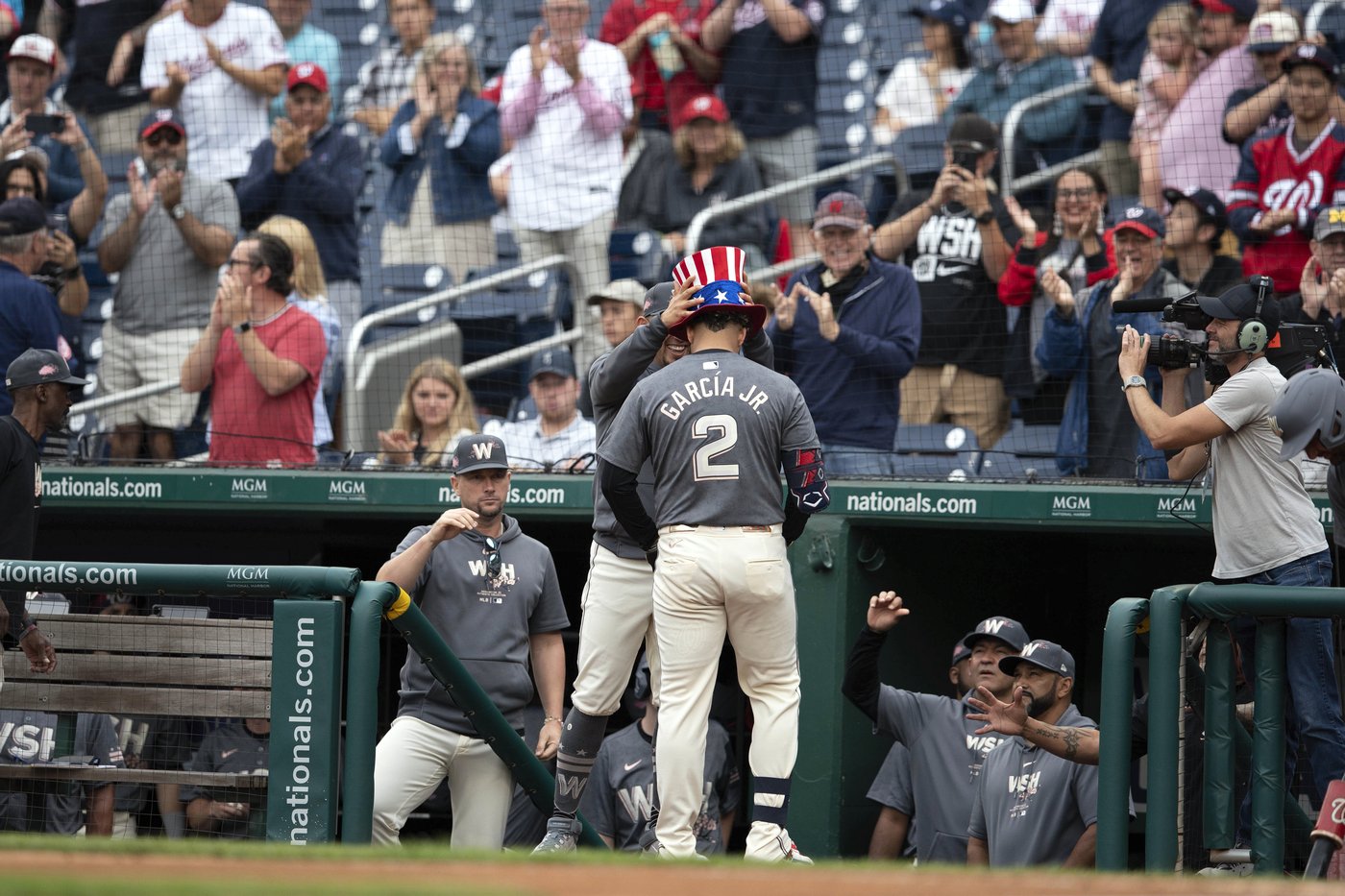 Nola earns 14th victory as NL East champion Phillies beat the Nationals 6-3 in regular-season finale | iNFOnews.ca Nola earns 14th victory as NL East champion Phillies beat the Nationals 6-3 in regular-season finale | iNFOnews.ca