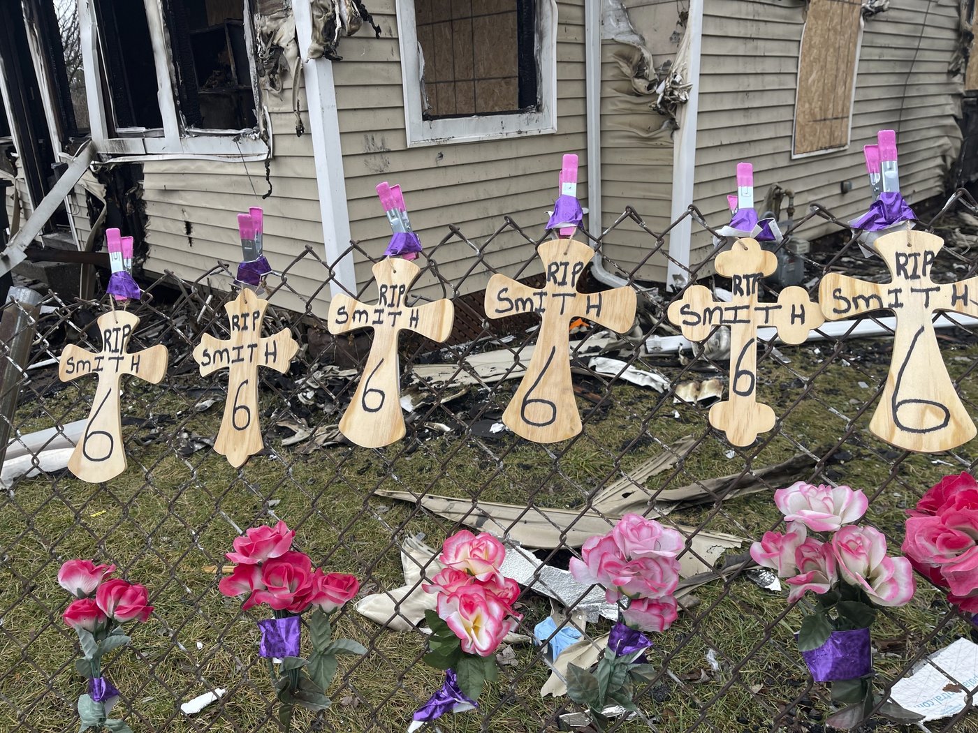 Investigation into Indiana house fire that killed 6 siblings fails to determine what caused blaze | iNFOnews.ca Investigation into Indiana house fire that killed 6 siblings fails to determine what caused blaze | iNFOnews.ca