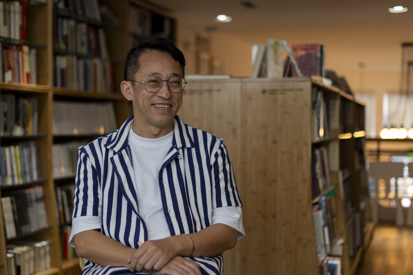 As China cracks down on bookstores at home, Chinese-language booksellers are flourishing overseas | iNFOnews.ca