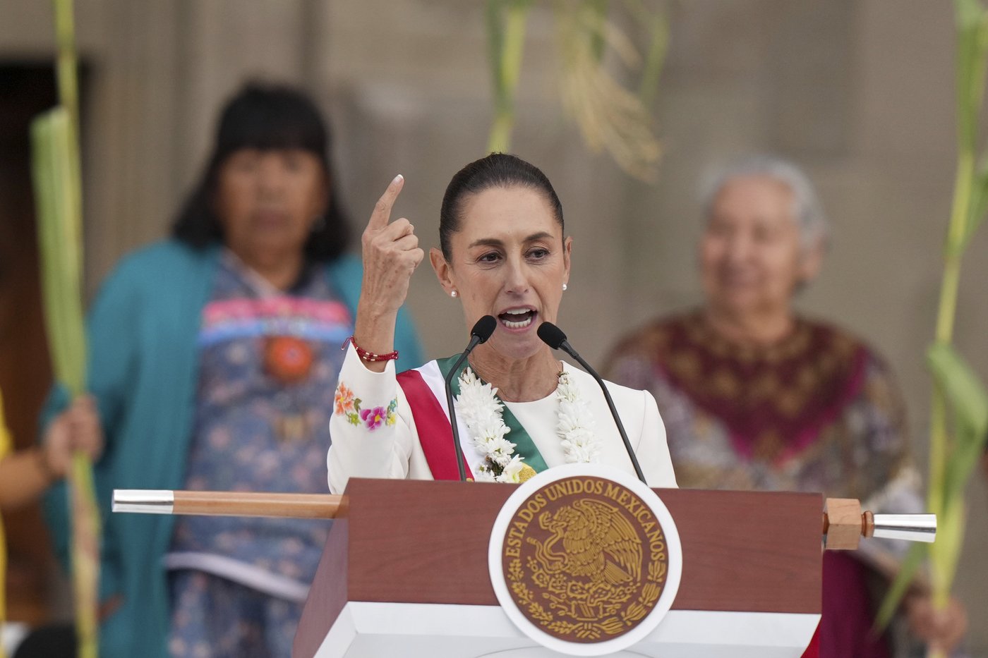 Mexico president will ask Trump to deport non-Mexican migrants directly to their home countries | iNFOnews.ca