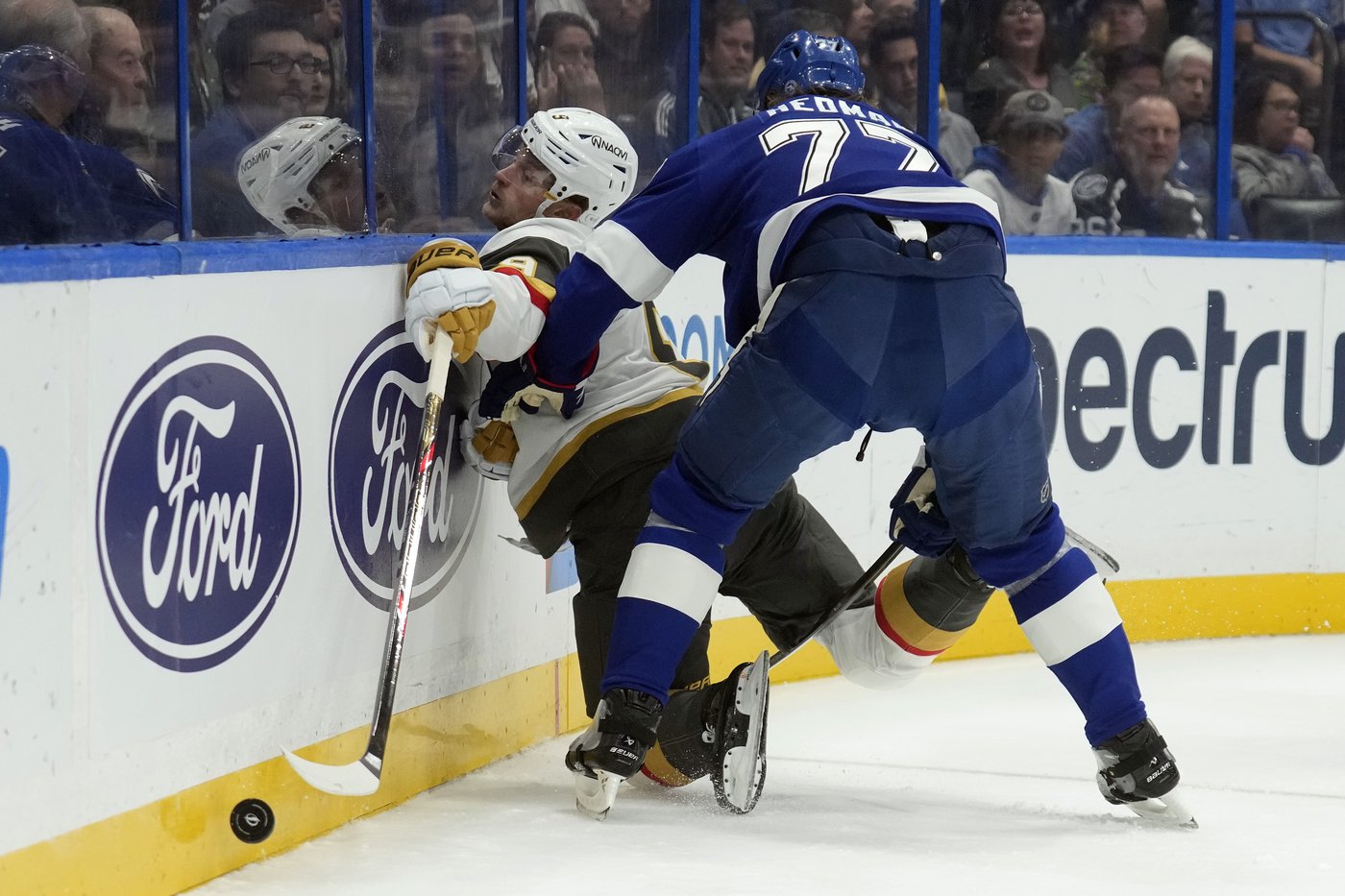 Kucherov scores with 55 seconds to play as Lightning rally for 4-3 win over Golden Knights | iNFOnews.ca