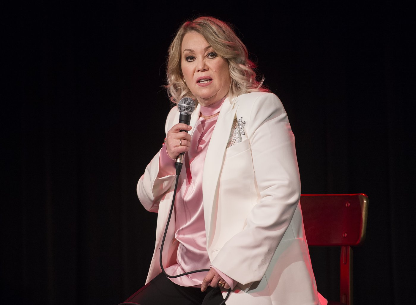 Jann Arden goes back to the '90s, singing TLC, Seal and Robyn on new covers album | iNFOnews.ca Jann Arden goes back to the '90s, singing TLC, Seal and Robyn on new covers album | iNFOnews.ca
