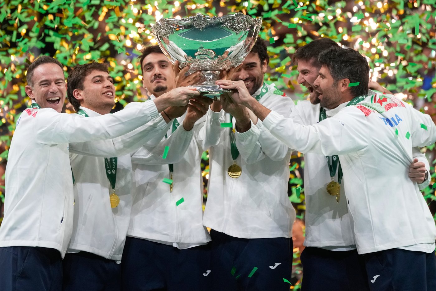 Italy wins Davis Cup for third straight year by beating Spain in final | iNFOnews.ca