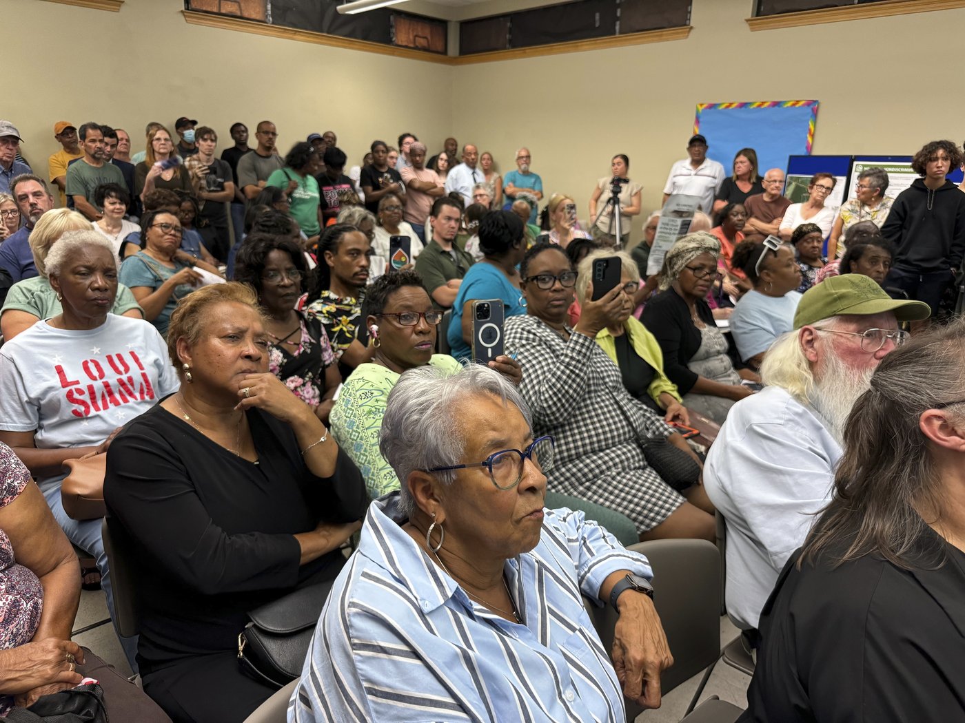 Fire marshal cancels hearing for ammonia plant amid overflowing crowd and surging public interest | iNFOnews.ca