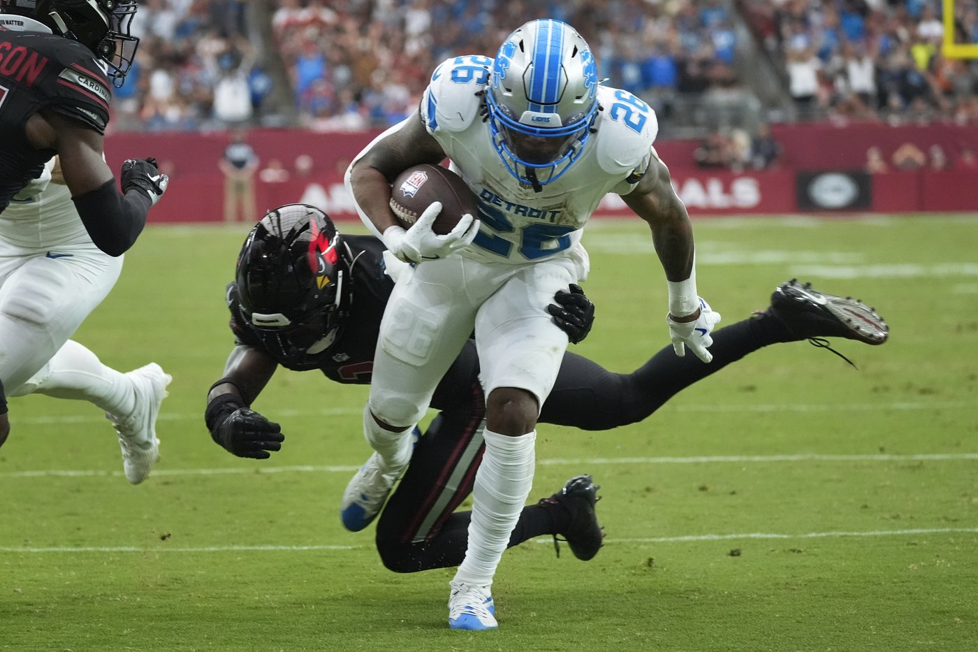 Jared Goff throws 2 TD passes and Lions' defense slows Kyler Murray in 20-13 win over Cardinals | iNFOnews.ca Jared Goff throws 2 TD passes and Lions' defense slows Kyler Murray in 20-13 win over Cardinals | iNFOnews.ca