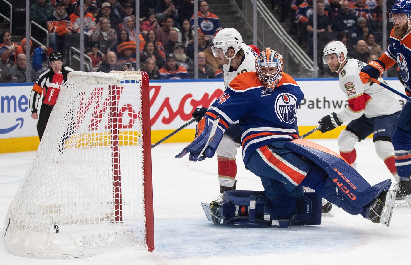 Panthers' offence reignited in beating Oilers 6-5 | iNFOnews.ca