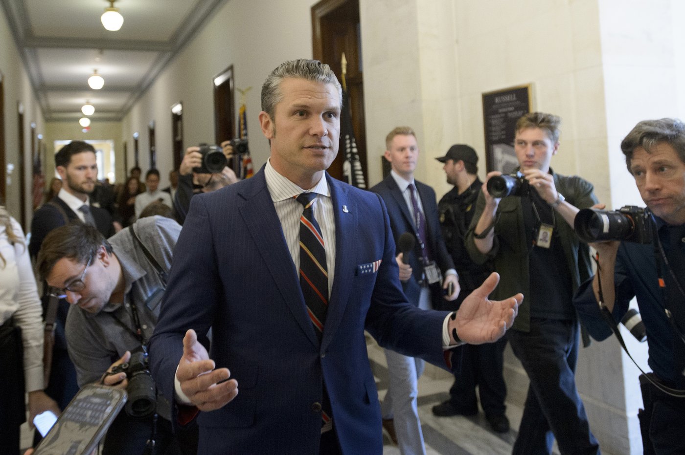 Trump considers DeSantis for the Pentagon with Hegseth under pressure over a series of allegations | iNFOnews.ca Trump considers DeSantis for the Pentagon with Hegseth under pressure over a series of allegations | iNFOnews.ca