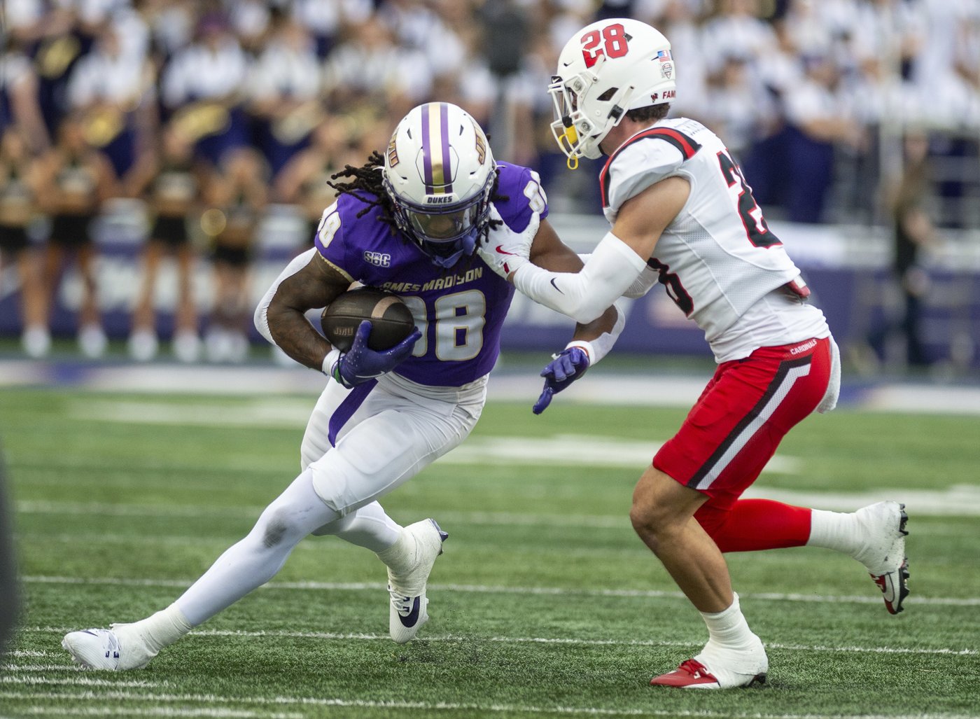 Alonza Barnett III continues stellar play with 6 more TDs in leading James Madison past Ball State | iNFOnews.ca Alonza Barnett III continues stellar play with 6 more TDs in leading James Madison past Ball State | iNFOnews.ca