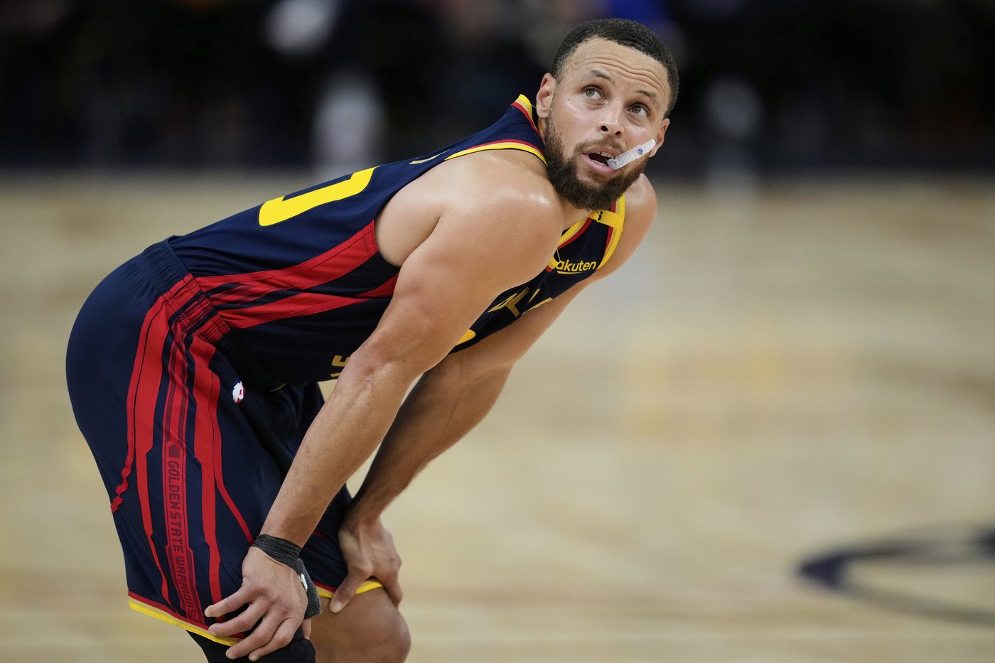 Back on their home courts, Lakers and Rockets are both determined to postpone elimination | iNFOnews.ca