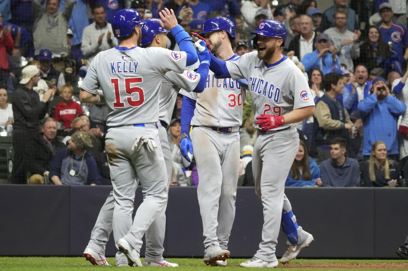Michael Busch hits grand slam and Pete Crow-Armstrong homers twice in Cubs' 10-0 win over Brewers | iNFOnews.ca Michael Busch hits grand slam and Pete Crow-Armstrong homers twice in Cubs' 10-0 win over Brewers | iNFOnews.ca