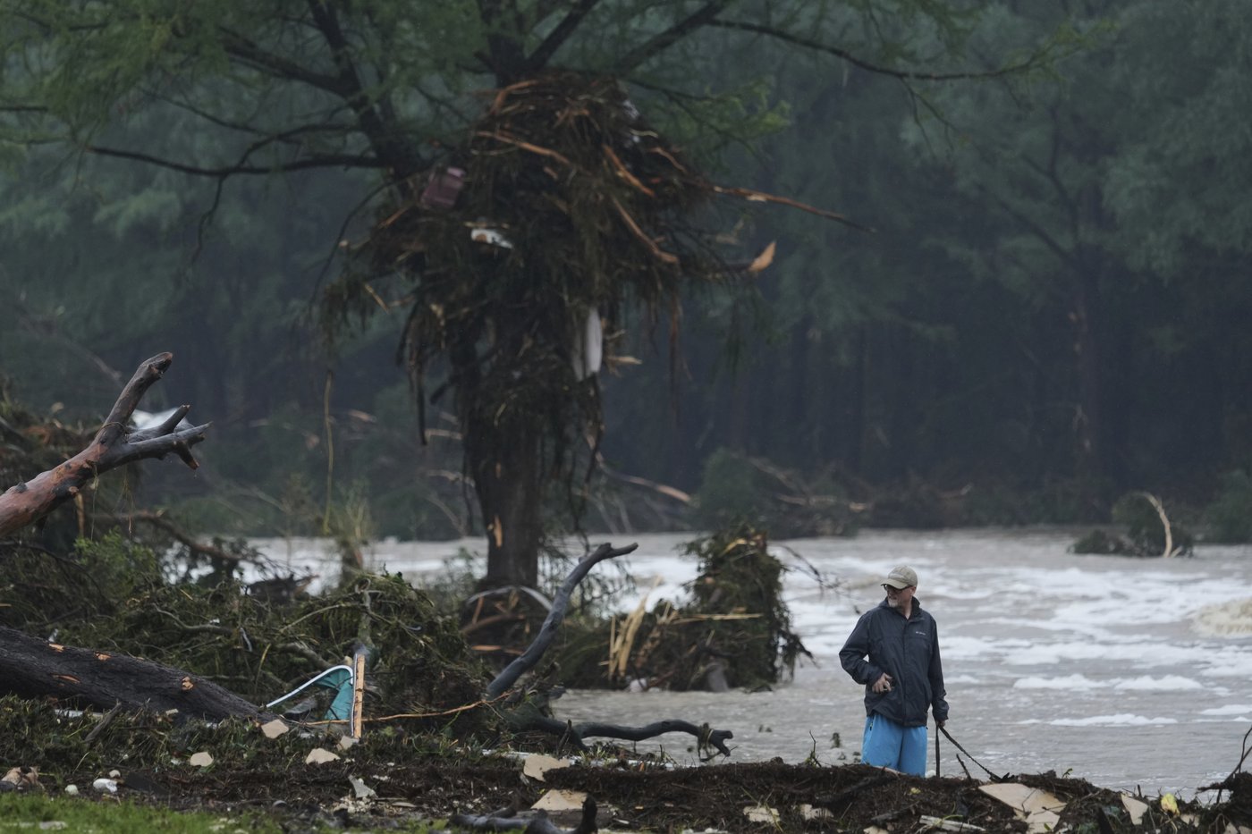 PHOTO COLLECTION: Texas floods leave dozens dead and missing as rescuers search devastated landscape | iNFOnews.ca PHOTO COLLECTION: Texas floods leave dozens dead and missing as rescuers search devastated landscape | iNFOnews.ca