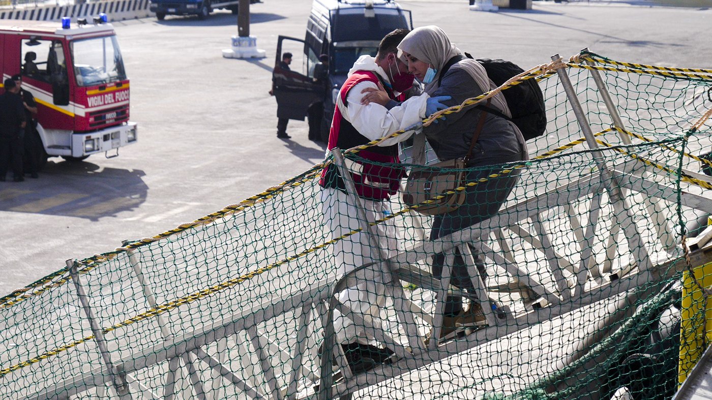EU nations agree a crackdown on migrant smugglers. Some fear it may target people trying to help | iNFOnews.ca EU nations agree a crackdown on migrant smugglers. Some fear it may target people trying to help | iNFOnews.ca