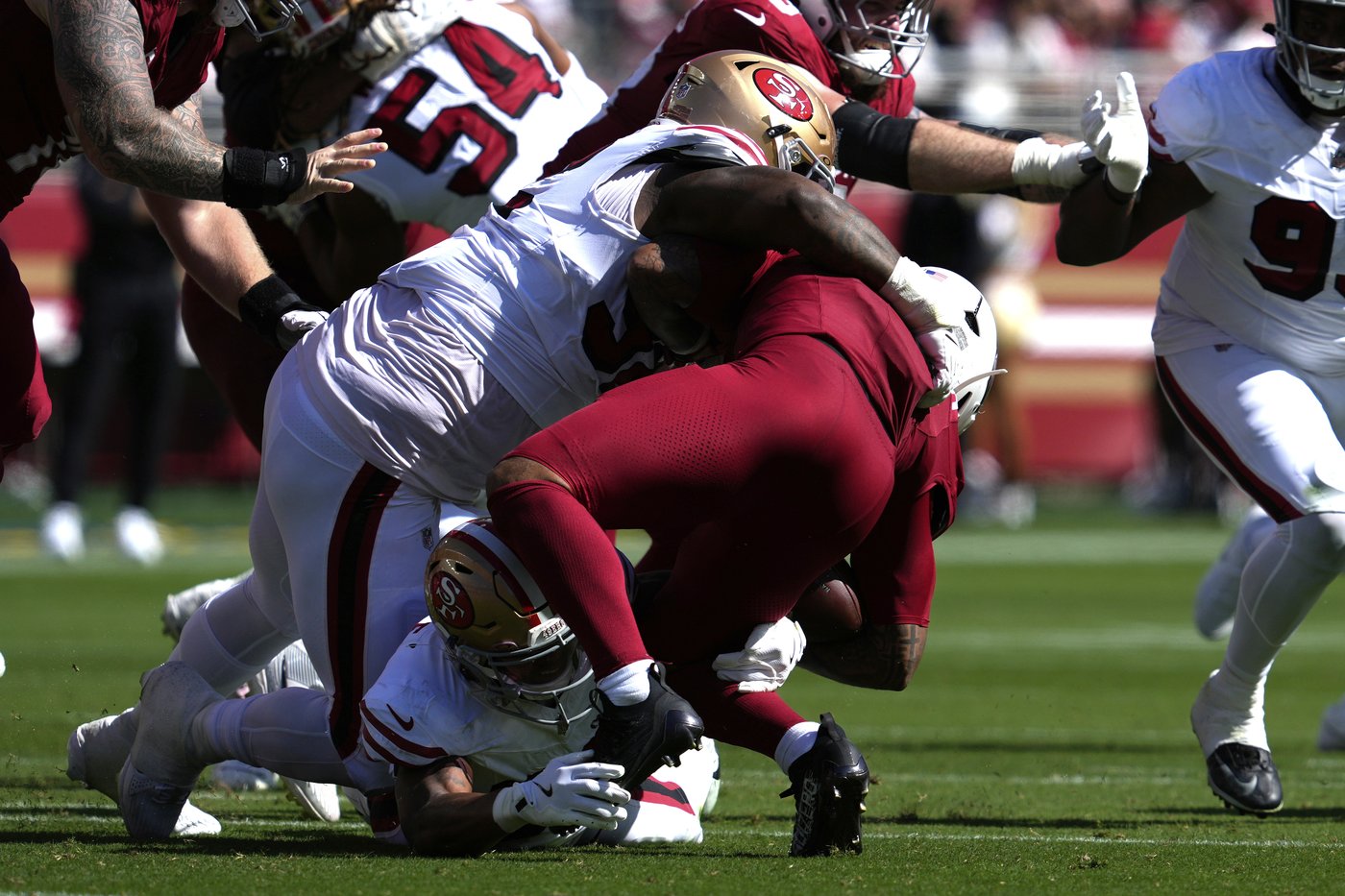 Arizona Cardinals running back James Conner carted off field with ankle injury against 49ers | iNFOnews.ca Arizona Cardinals running back James Conner carted off field with ankle injury against 49ers | iNFOnews.ca