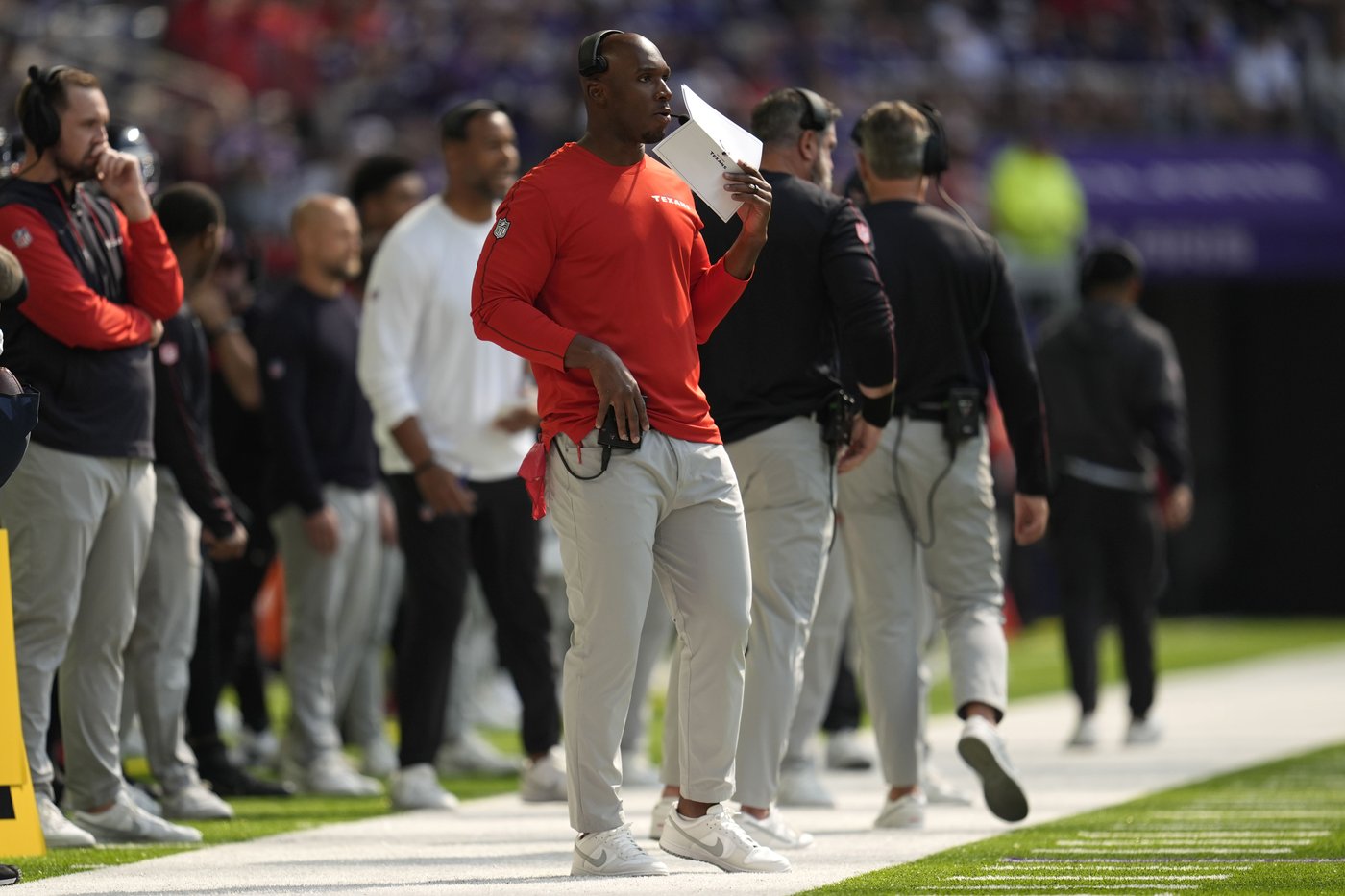 The Texans' loss to the Vikings was filled with penalties, mistakes and turnovers | iNFOnews.ca The Texans' loss to the Vikings was filled with penalties, mistakes and turnovers | iNFOnews.ca