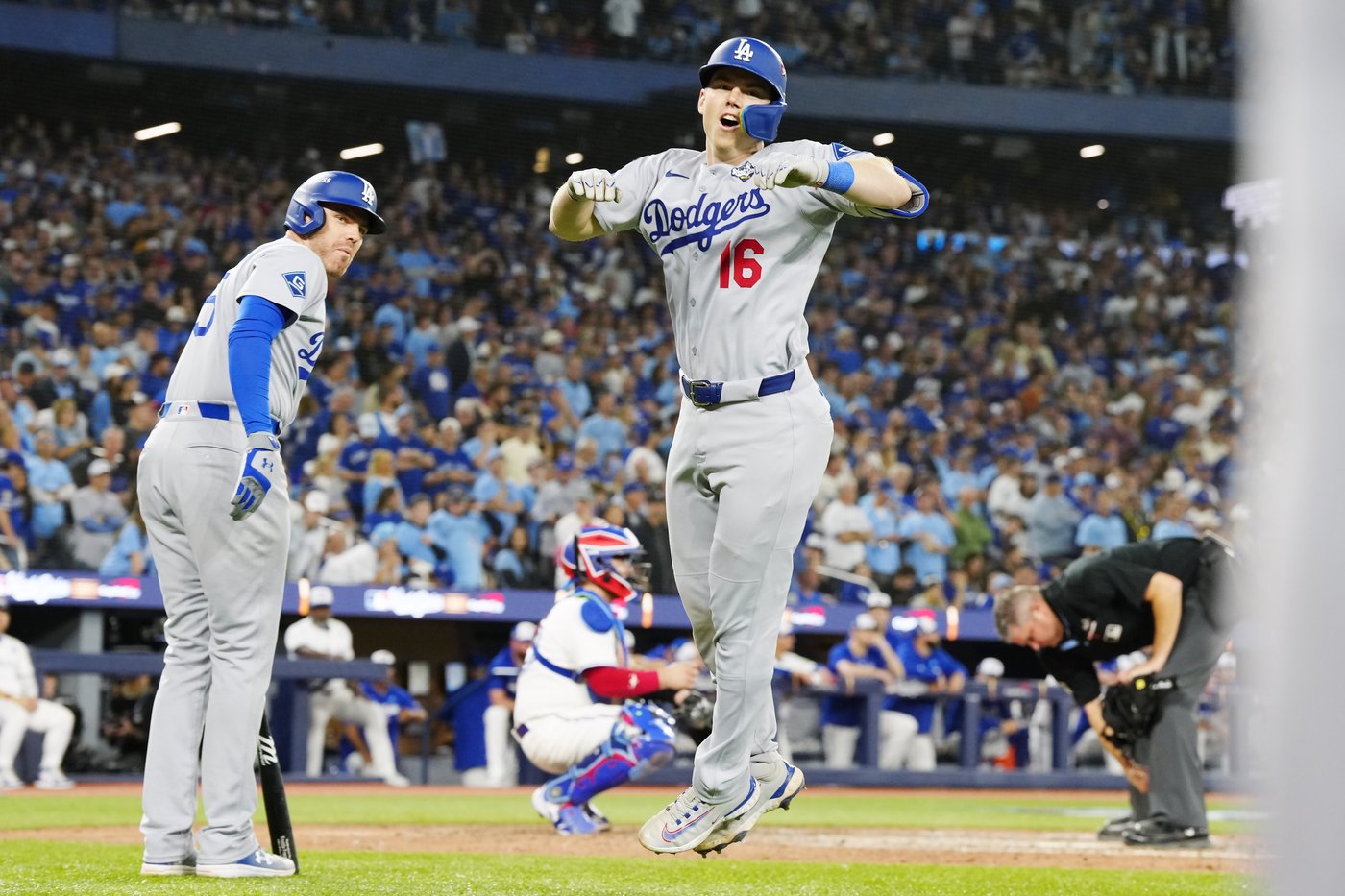 Photo Gallery: Dodgers beat Jays 5-4 to win World Series | iNFOnews.ca