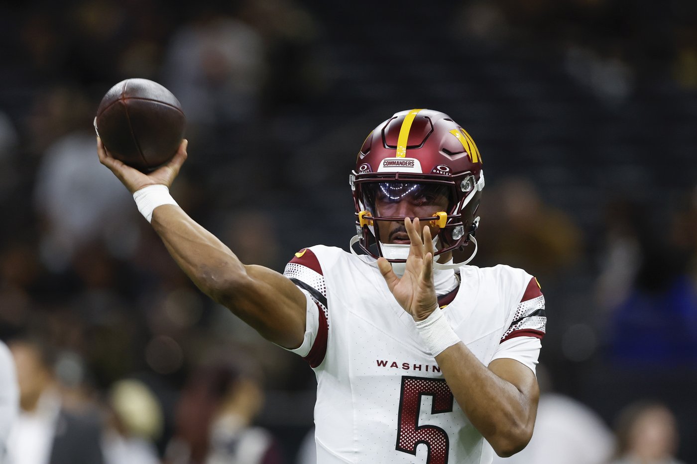 Jayden Daniels is maturing into a better pocket passer late in his rookie year with the Commanders | iNFOnews.ca