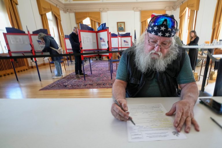 Maine and Texas are the latest fronts in voting battles, with voter ID, citizenship on the ballot | iNFOnews.ca