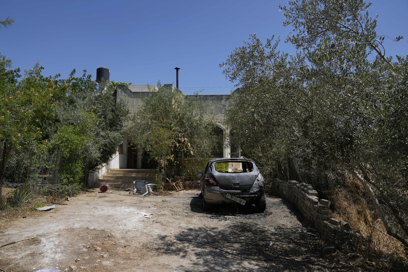 PHOTO COLLECTION: Palestinians in the West Bank report an overnight attack by Israeli settlers | iNFOnews.ca PHOTO COLLECTION: Palestinians in the West Bank report an overnight attack by Israeli settlers | iNFOnews.ca