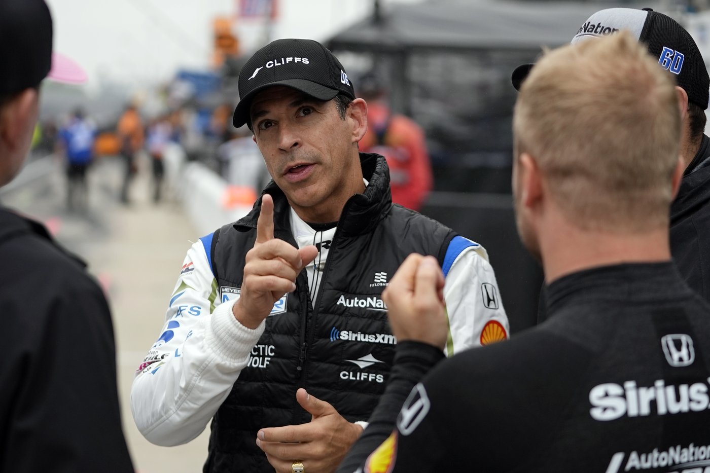 NASCAR drivers divided on new rule that could guarantee Helio Castroneves a spot in the Daytona 500 | iNFOnews.ca
