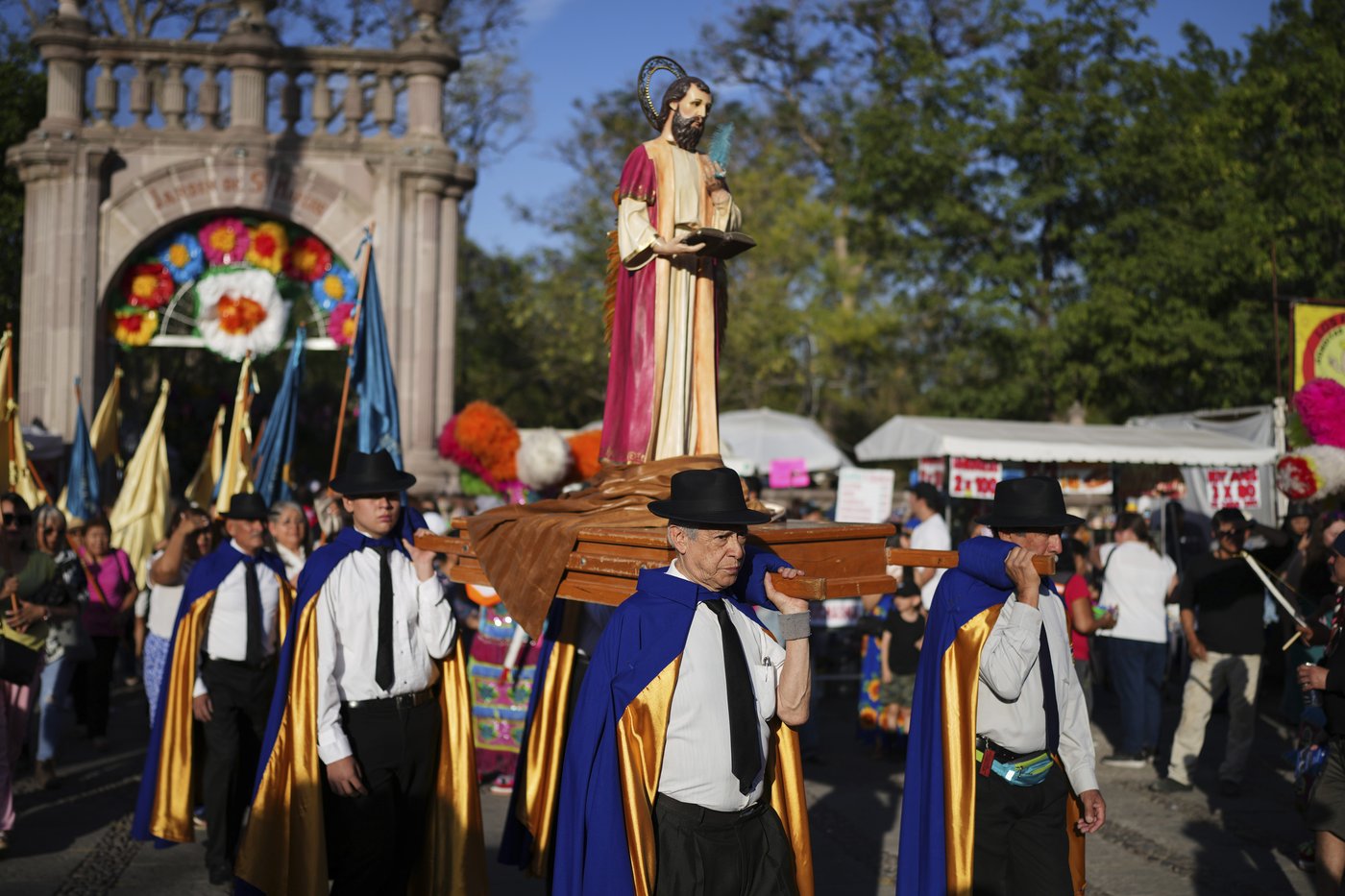 Thousands flock to central Mexico to celebrate Saint Mark's Day | iNFOnews.ca