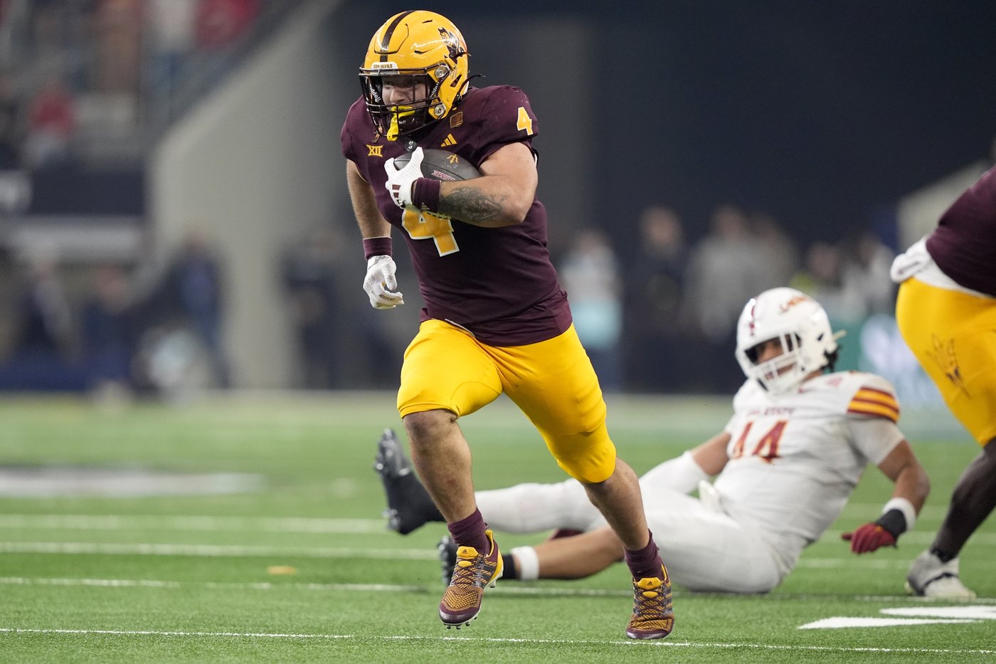 Texas' goal-line wall will be tested by Arizona State's wrecking ball running back Scattebo | iNFOnews.ca Texas' goal-line wall will be tested by Arizona State's wrecking ball running back Scattebo | iNFOnews.ca
