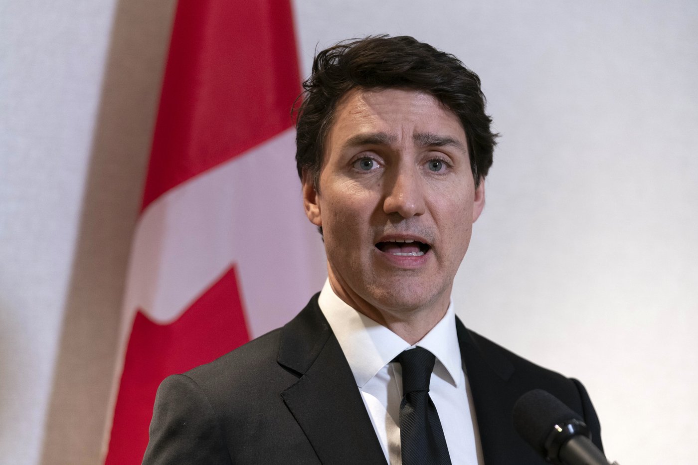 Trudeau says Trump's comments on 51st state 'flattering' but a 'non-starter' | iNFOnews.ca