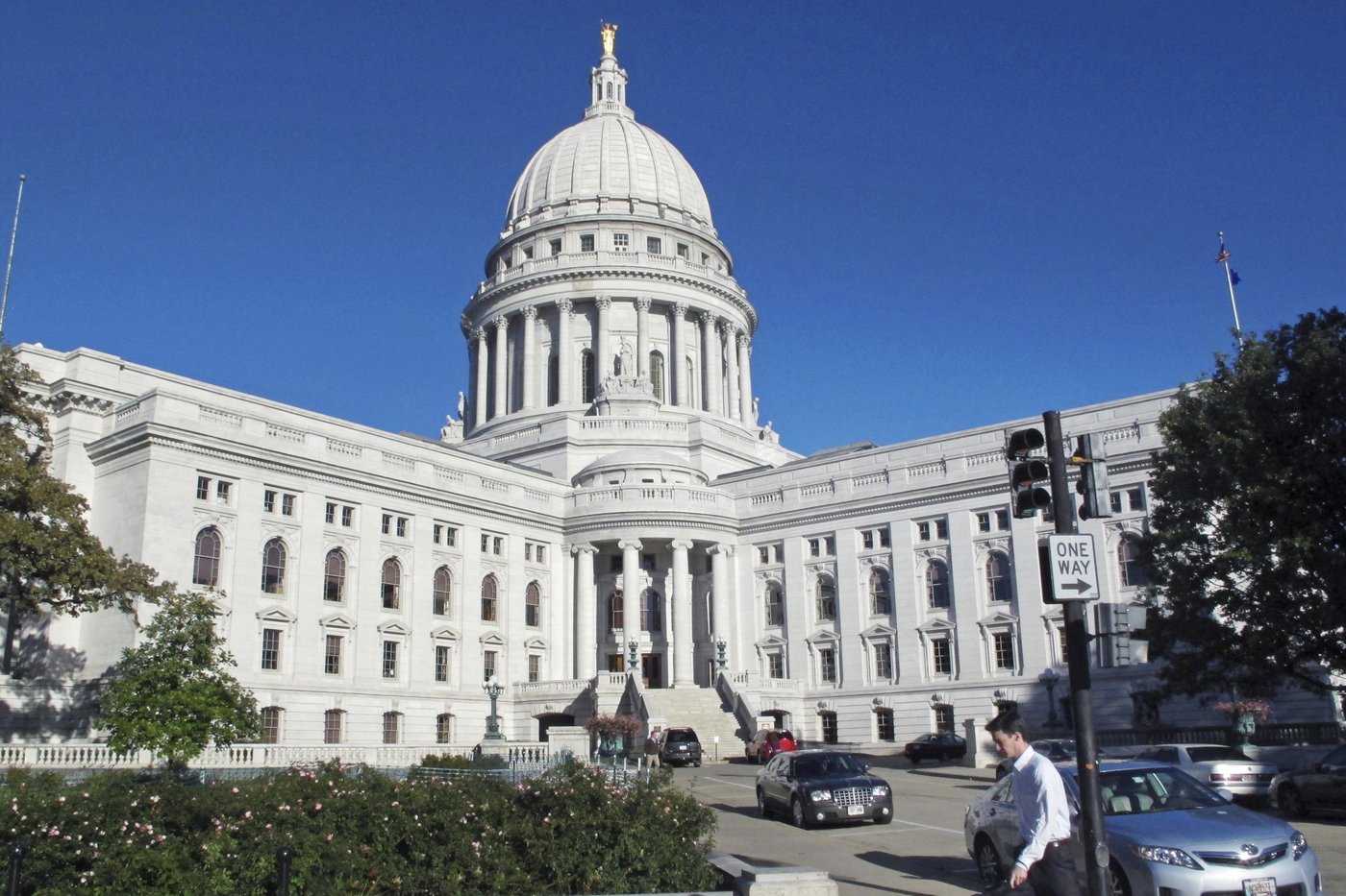 Wisconsin Republican leader says he doesn't want to 'fortify' the state Capitol | iNFOnews.ca Wisconsin Republican leader says he doesn't want to 'fortify' the state Capitol | iNFOnews.ca