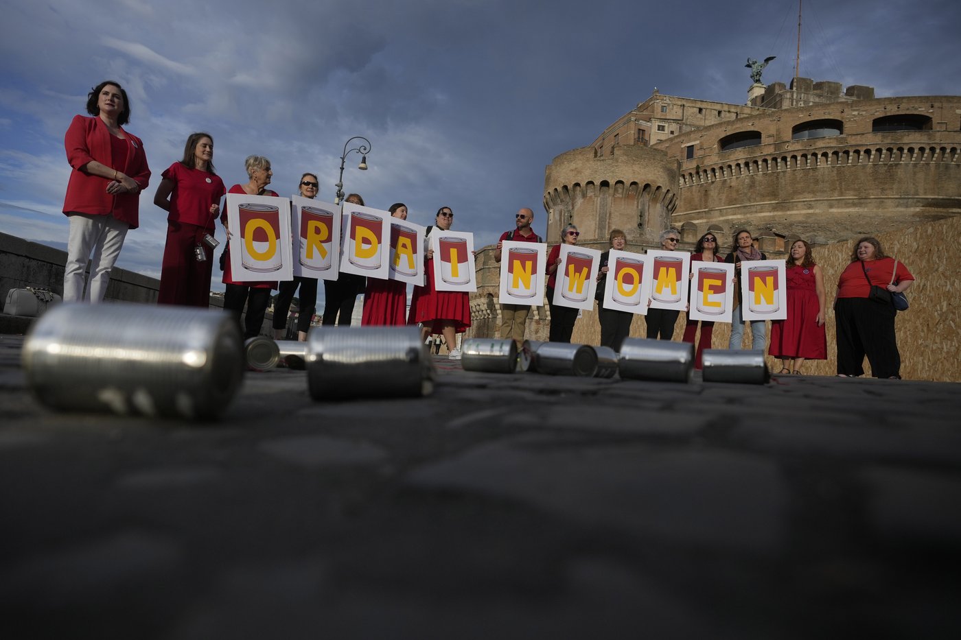 Catholic reform debate launched by Pope Francis leans away from ordained roles for women | iNFOnews.ca Catholic reform debate launched by Pope Francis leans away from ordained roles for women | iNFOnews.ca