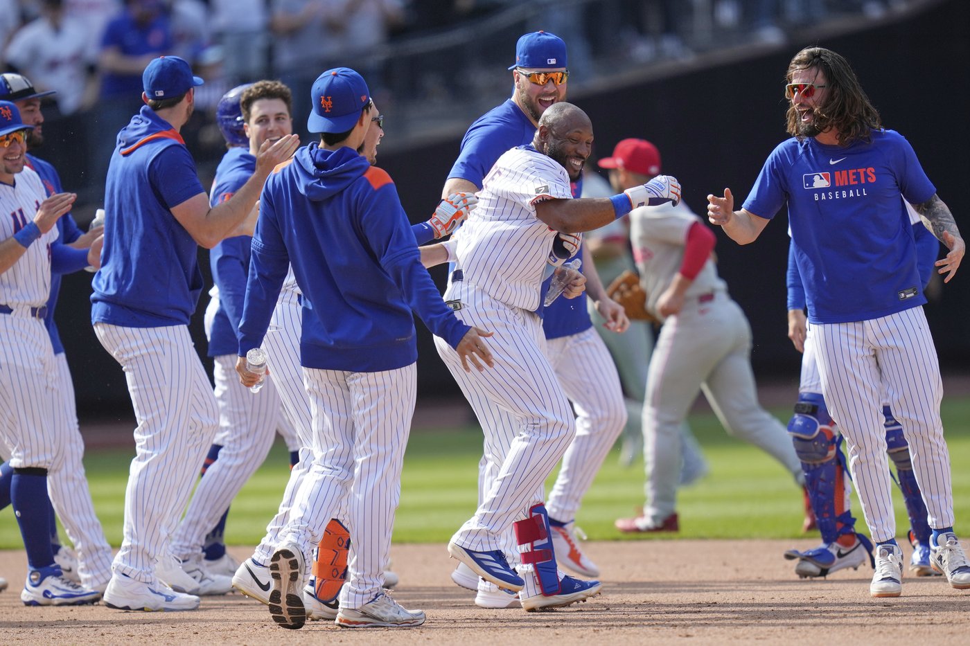Soto, Alonso, Marte lead Mets over Phillies in 10 innings | iNFOnews.ca