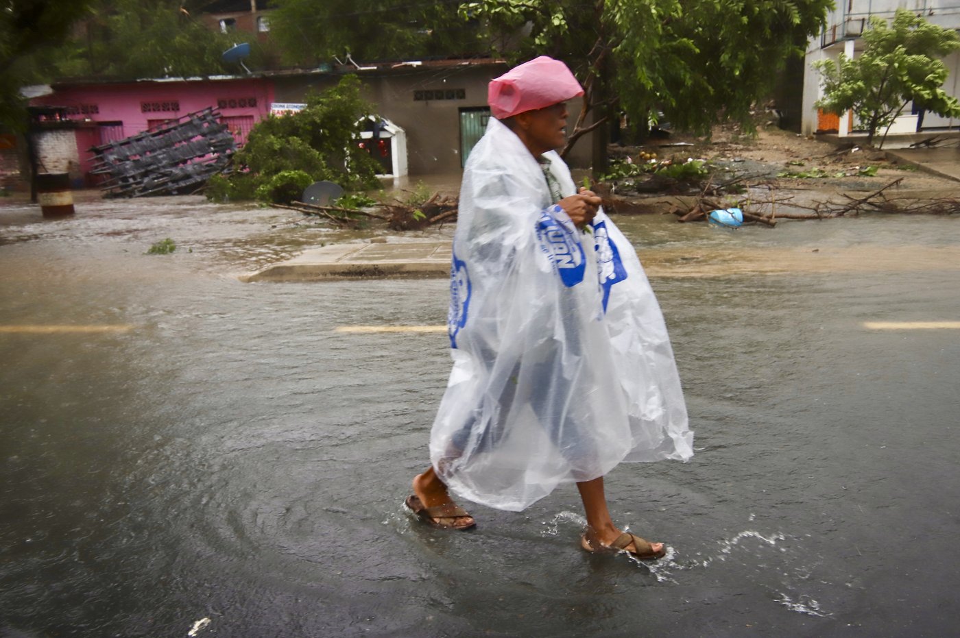 Hurricane John falls apart after causing deadly mudslides on Mexico's southern Pacific coast | iNFOnews.ca Hurricane John falls apart after causing deadly mudslides on Mexico's southern Pacific coast | iNFOnews.ca