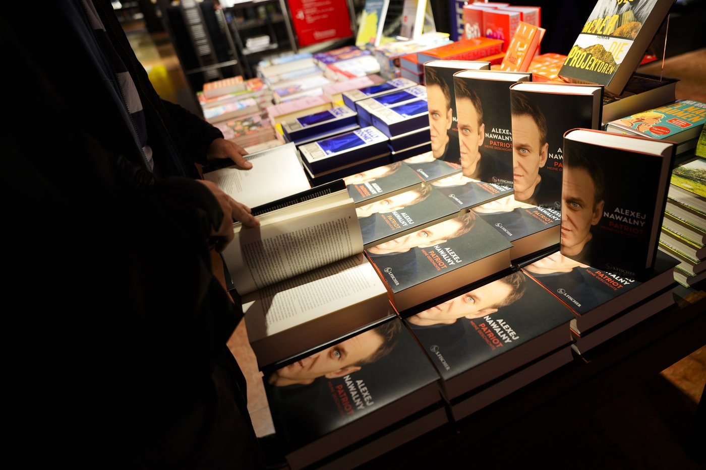 Russian opposition leader Alexei Navalny's posthumous memoir is a testament to resilience | iNFOnews.ca Russian opposition leader Alexei Navalny's posthumous memoir is a testament to resilience | iNFOnews.ca