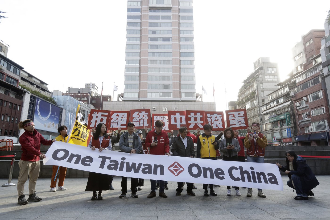Taipei mayor calls for less confrontation as China continues sending ships, planes near island | iNFOnews.ca