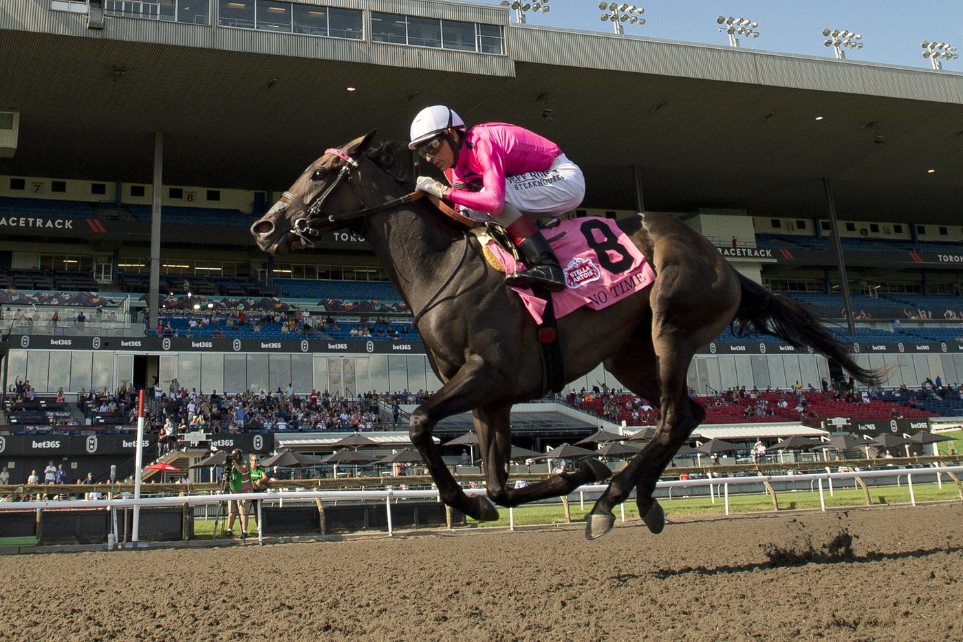 Jockeys David, Pietro Moran to race against each other in 1-million King's Plate | iNFOnews.ca
