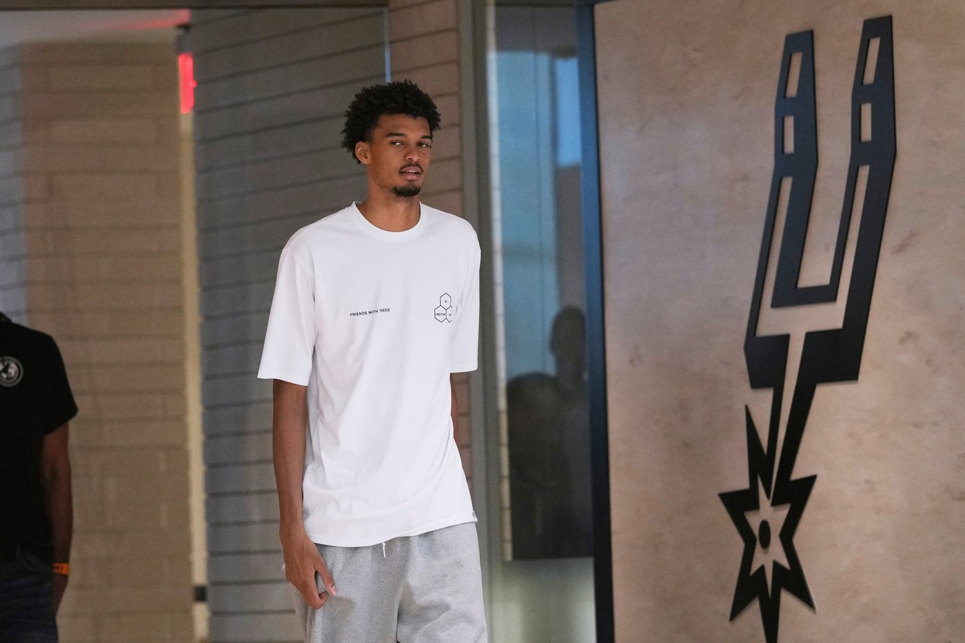 Spurs announce jersey deal with Paris-based digital asset security firm Ledger | iNFOnews.ca Spurs announce jersey deal with Paris-based digital asset security firm Ledger | iNFOnews.ca