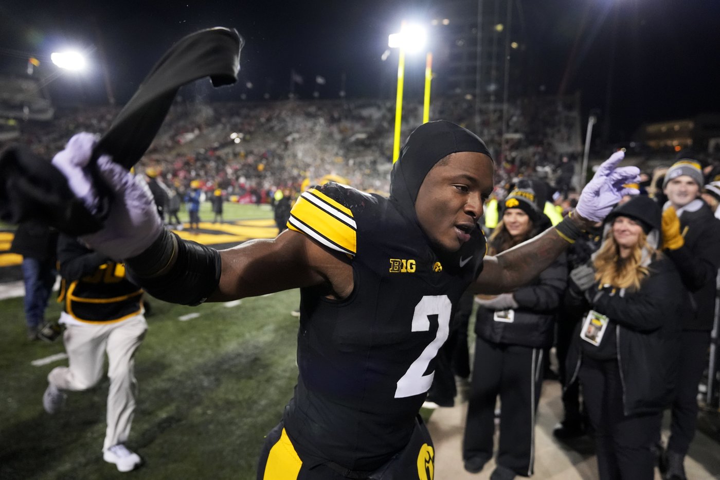Drew Stevens' 53-yard field goal lifts Iowa over Nebraska 13-10 | iNFOnews.ca Drew Stevens' 53-yard field goal lifts Iowa over Nebraska 13-10 | iNFOnews.ca