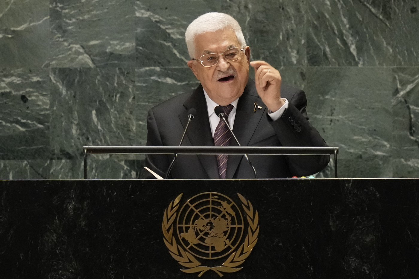 Palestinian president's office urges US to reinstate his visa ahead of key UN meetings | iNFOnews.ca