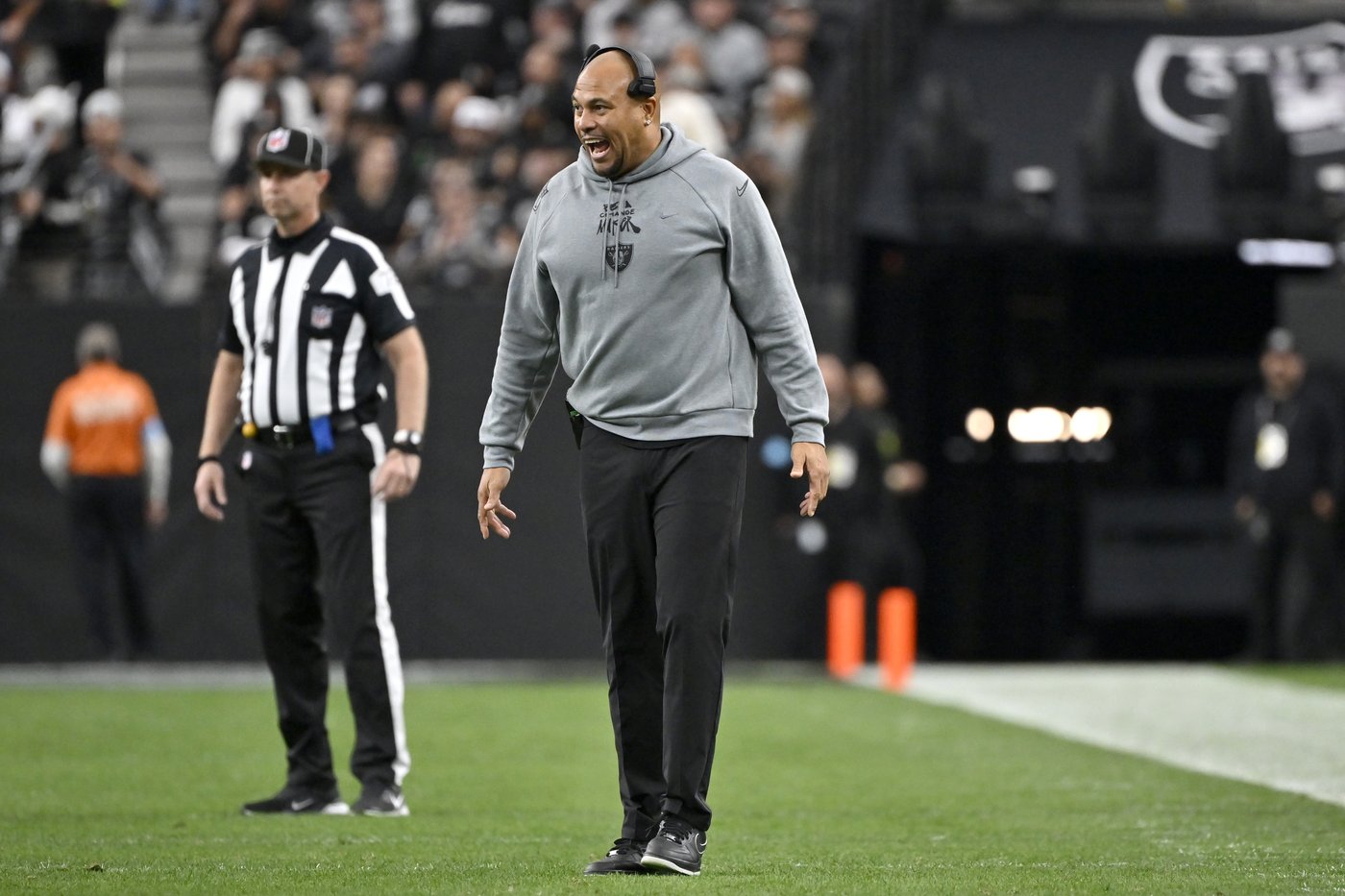 Raiders GM Tom Telesco's job: Get the QB position fixed | iNFOnews.ca
