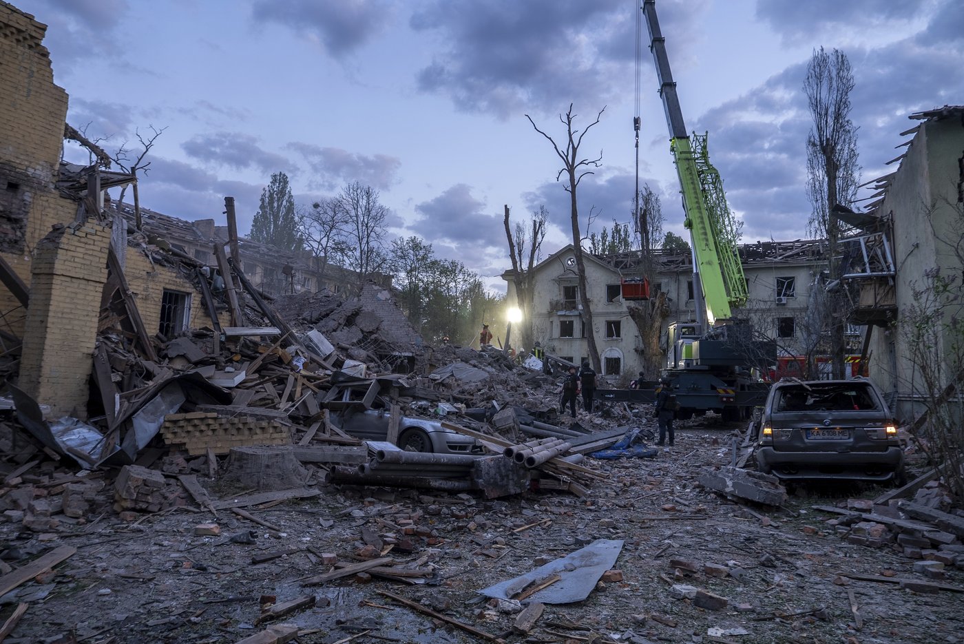 Russian strike on Kyiv kills at least 12 in biggest attack on Ukrainian capital since last summer | iNFOnews.ca