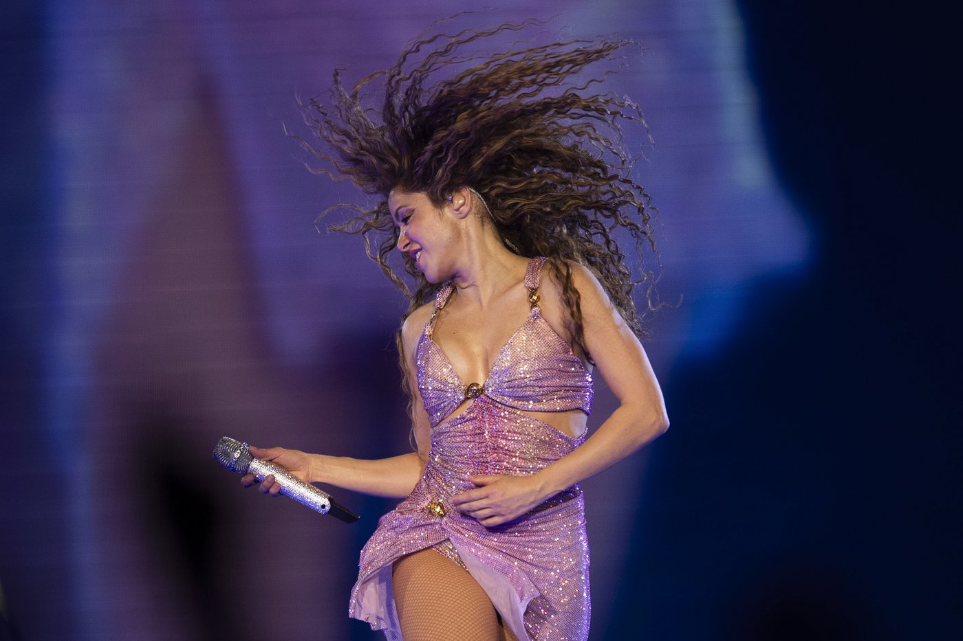 Shakira resumes world tour with concert in Peru after canceling show due to illness | iNFOnews.ca