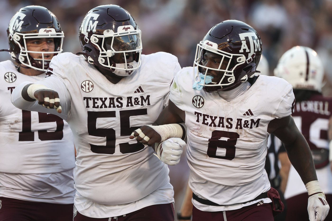 College football Week 9: No. 8 LSU visits No. 14 Texas A&M to battle for first place in the SEC | iNFOnews.ca