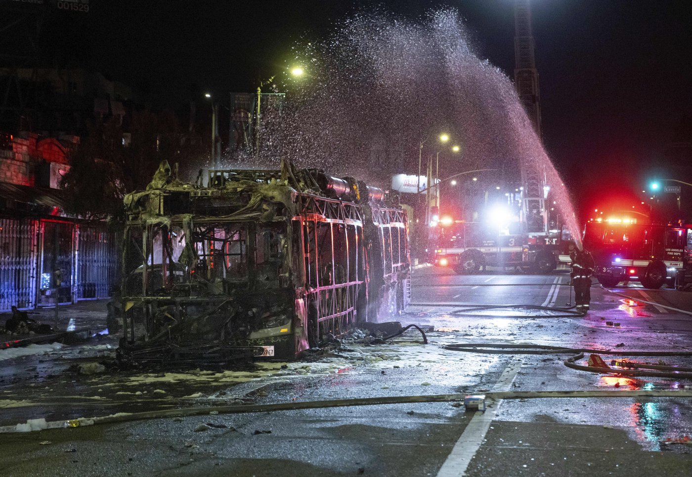 Los Angeles sees city bus burned, store thefts and rowdy crowds after Dodgers win World Series | iNFOnews.ca