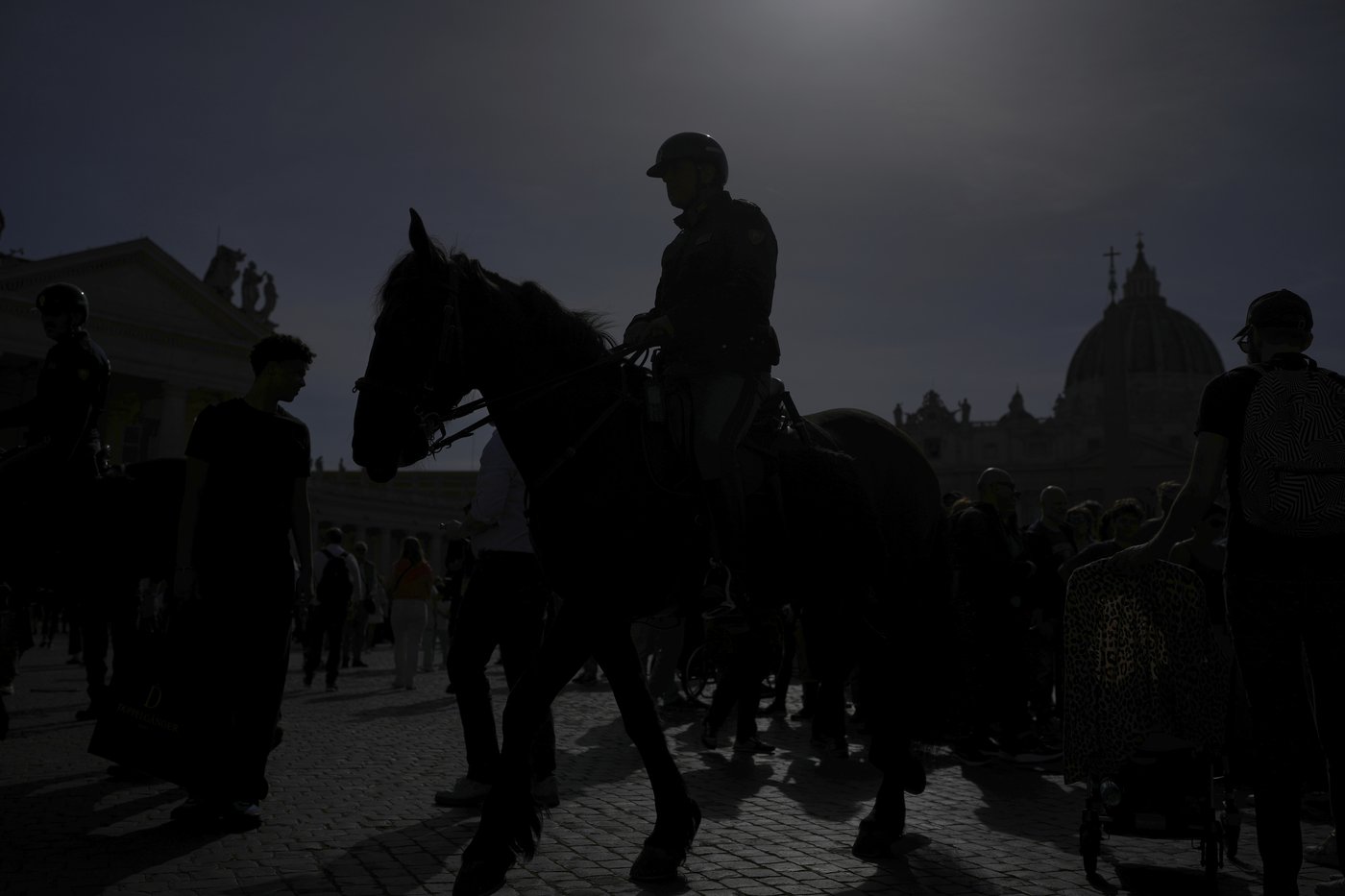 PHOTO COLLECTION: Vatican Pope Security | iNFOnews.ca PHOTO COLLECTION: Vatican Pope Security | iNFOnews.ca