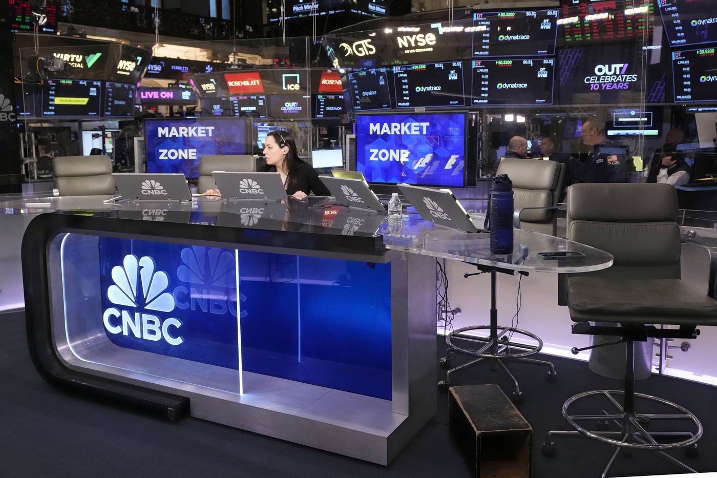 Comcast to spin off cable networks that were once the entertainment giant's star performers | iNFOnews.ca Comcast to spin off cable networks that were once the entertainment giant's star performers | iNFOnews.ca