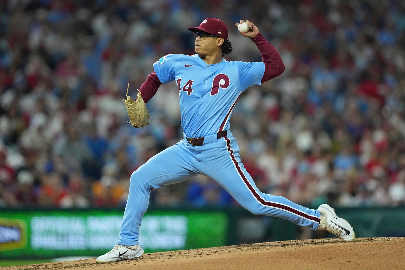 Luzardo retires 22 straight after rough start as Phillies sweep Mets and eye NL East title | iNFOnews.ca