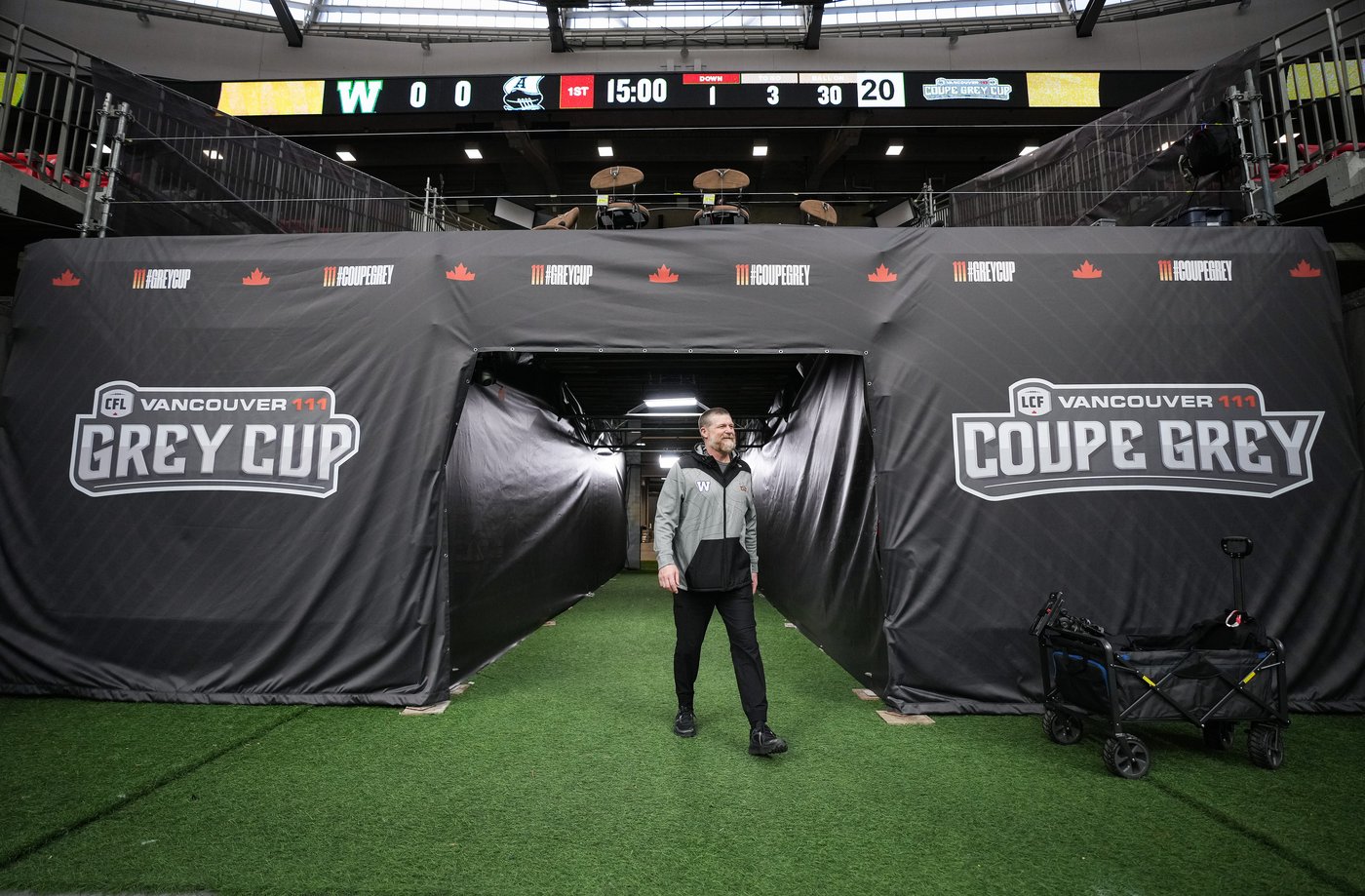 O’Shea stands by decision to keep playing Collaros after QB was hurt in Grey Cup | iNFOnews.ca