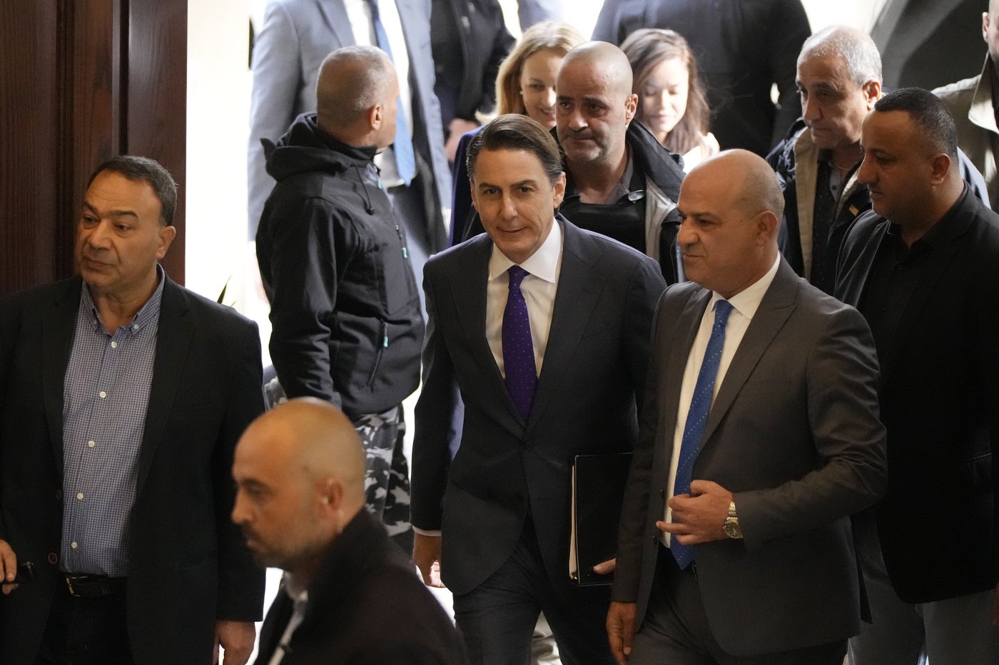 US envoy says Israel-Hezbollah truce is 'within our grasp' as Gaza food crisis worsens after looting | iNFOnews.ca US envoy says Israel-Hezbollah truce is 'within our grasp' as Gaza food crisis worsens after looting | iNFOnews.ca