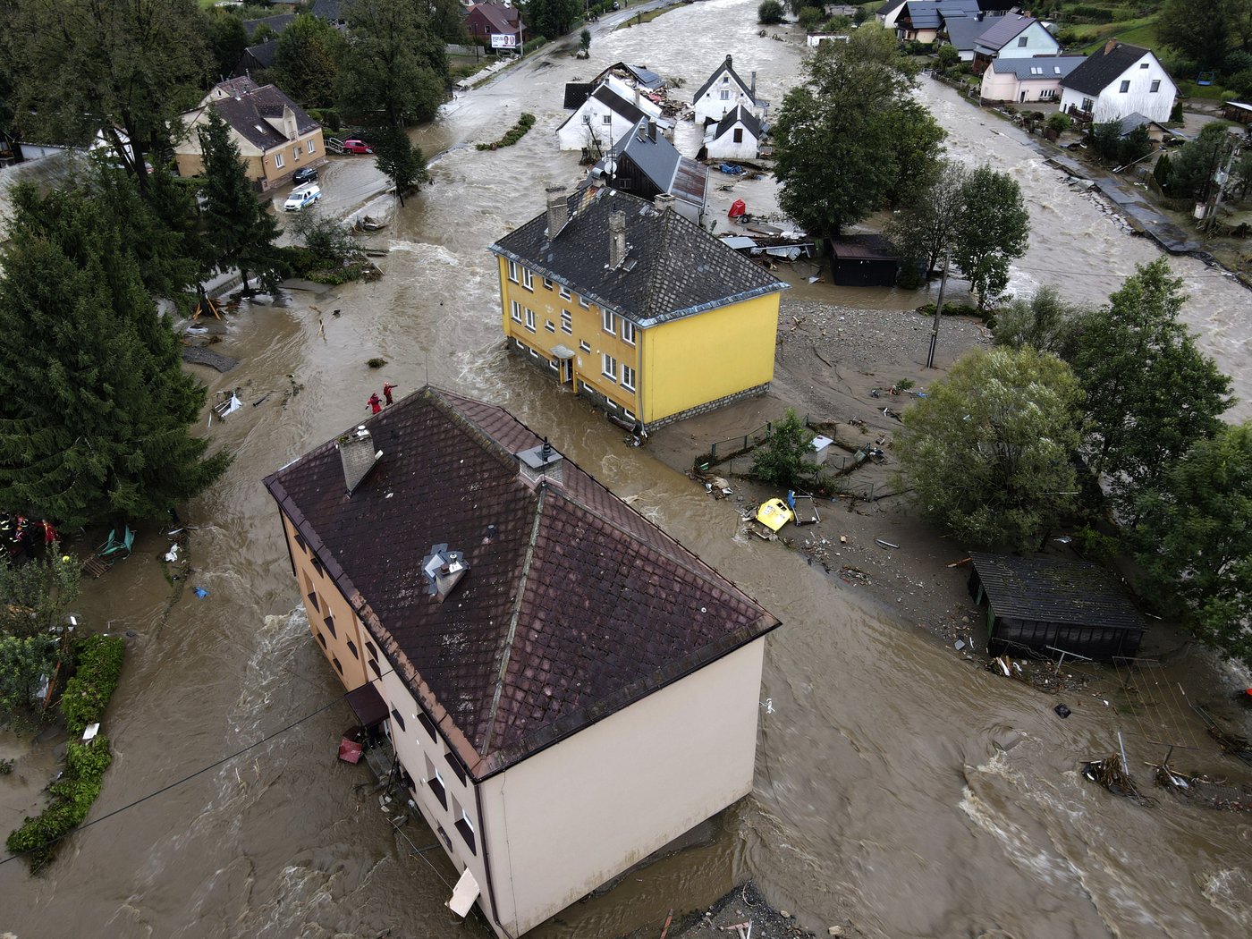 Czech vote in Senate and regional elections in the aftermath of massive flooding | iNFOnews.ca Czech vote in Senate and regional elections in the aftermath of massive flooding | iNFOnews.ca