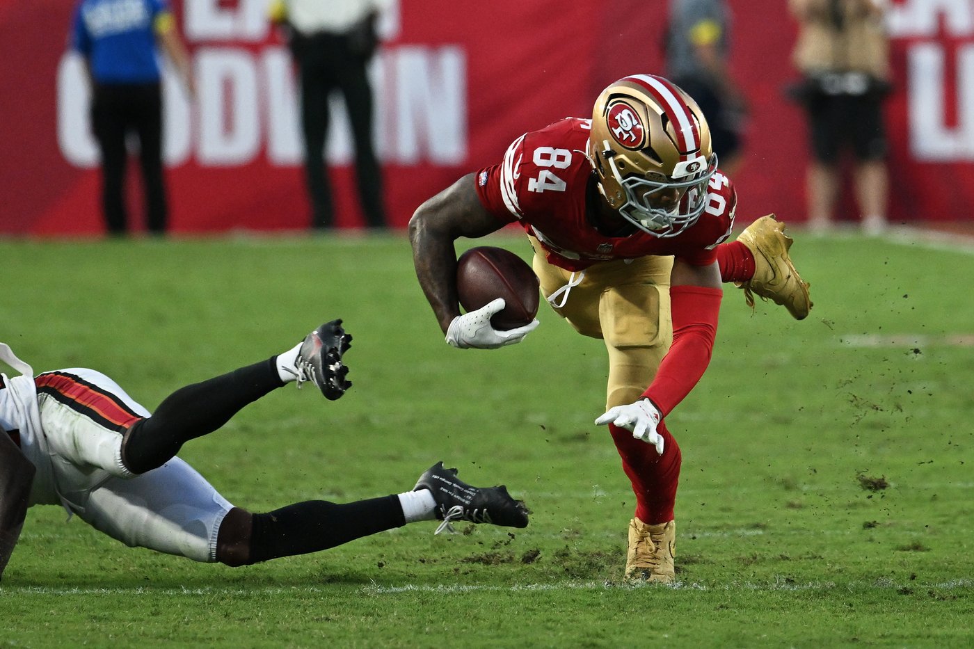 49ers' season in jeopardy after losing Fred Warner to injury | iNFOnews.ca